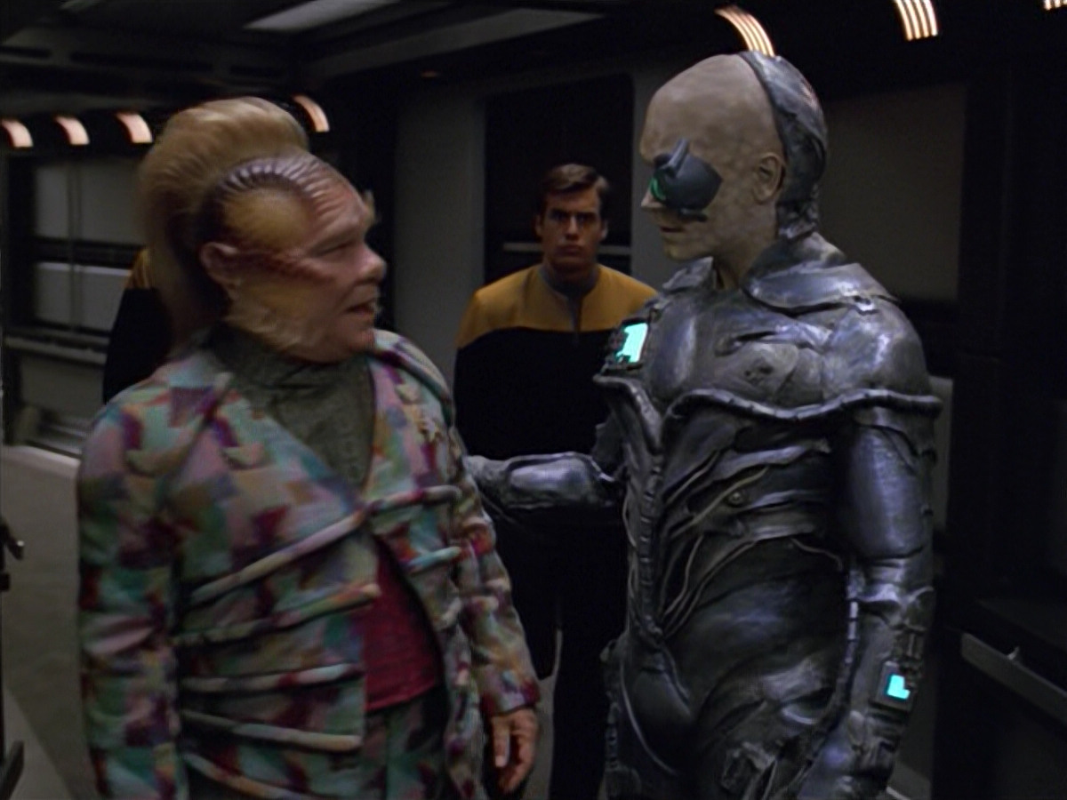 extant_StarTrek_VOY_5x02-Drone_02134.jpg