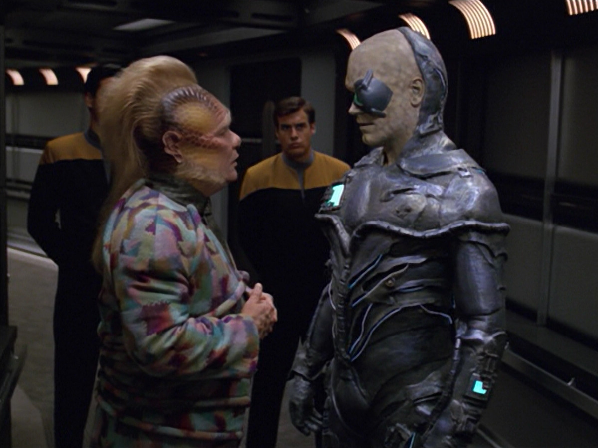 extant_StarTrek_VOY_5x02-Drone_02153.jpg