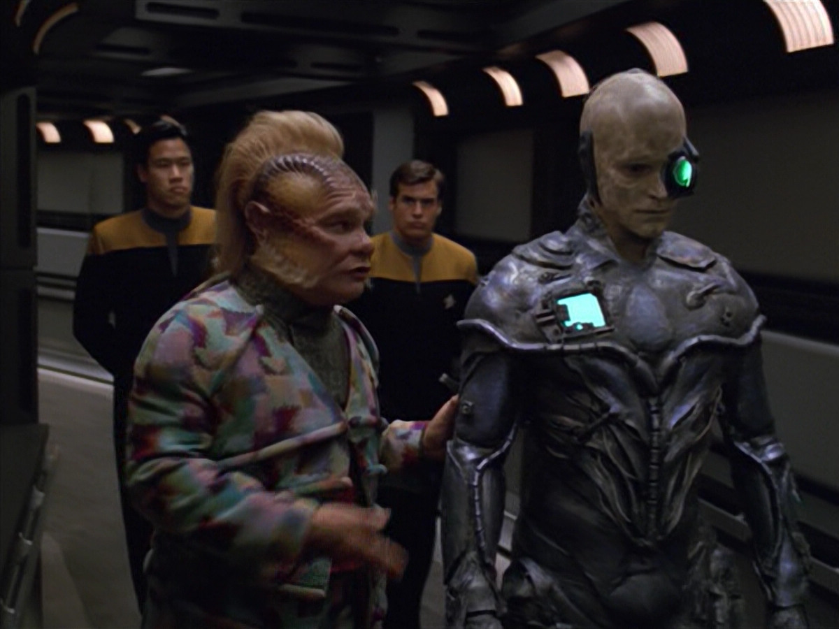 extant_StarTrek_VOY_5x02-Drone_02175.jpg