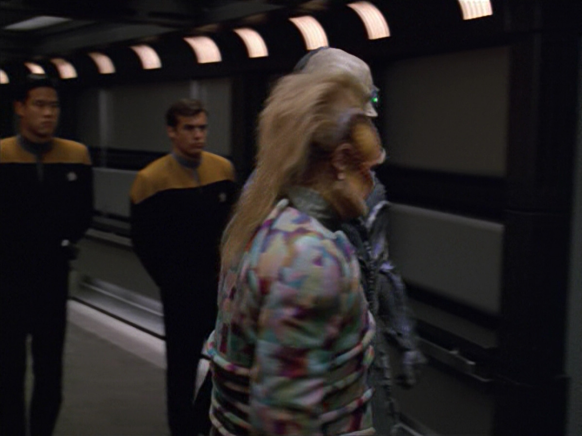 extant_StarTrek_VOY_5x02-Drone_02181.jpg