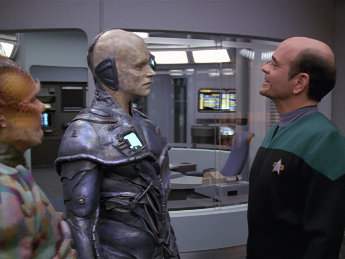 extant_StarTrek_VOY_5x02-Drone_02193.jpg
