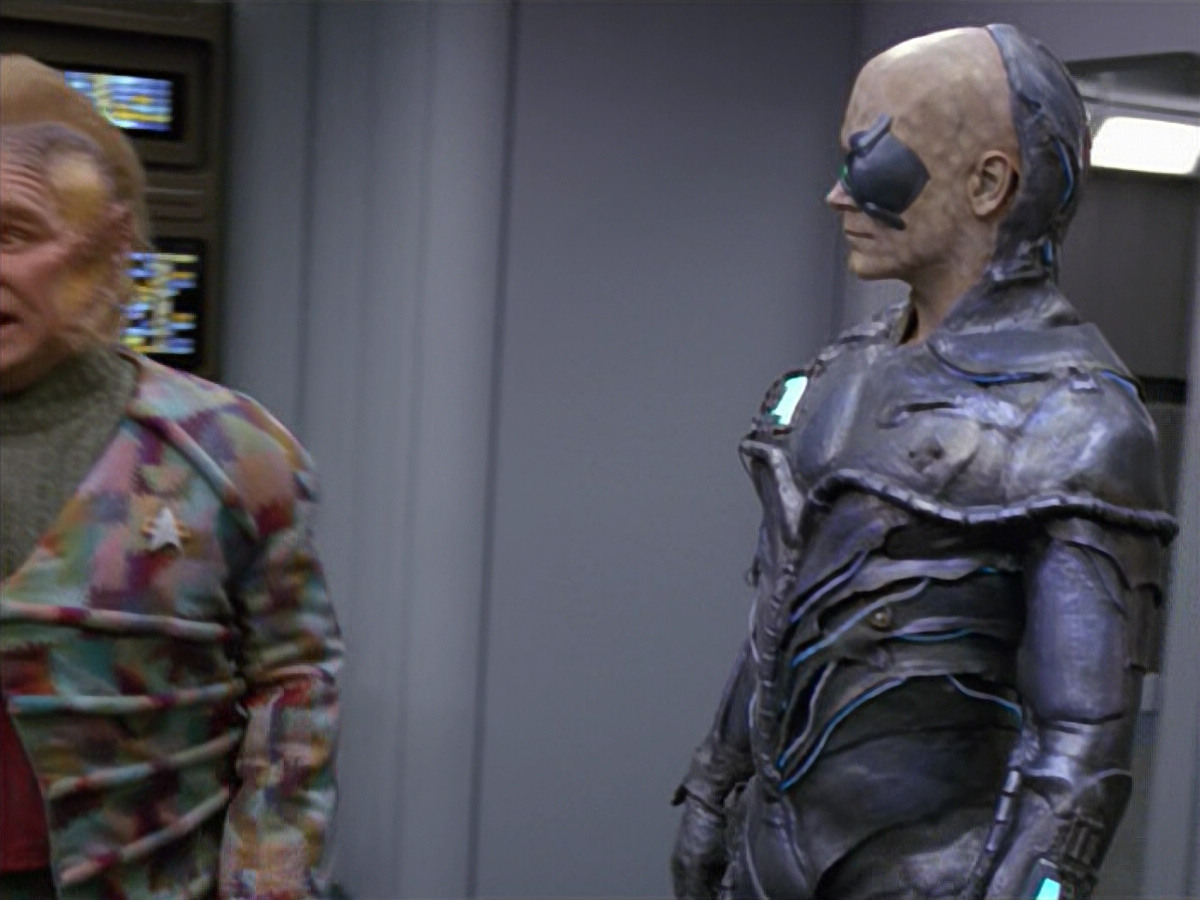 extant_StarTrek_VOY_5x02-Drone_02197.jpg