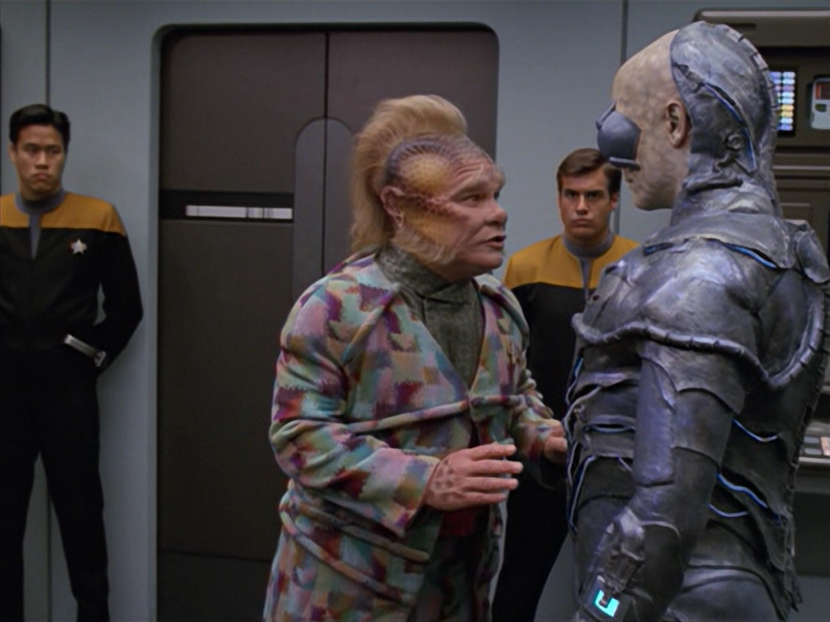 extant_StarTrek_VOY_5x02-Drone_02201.jpg