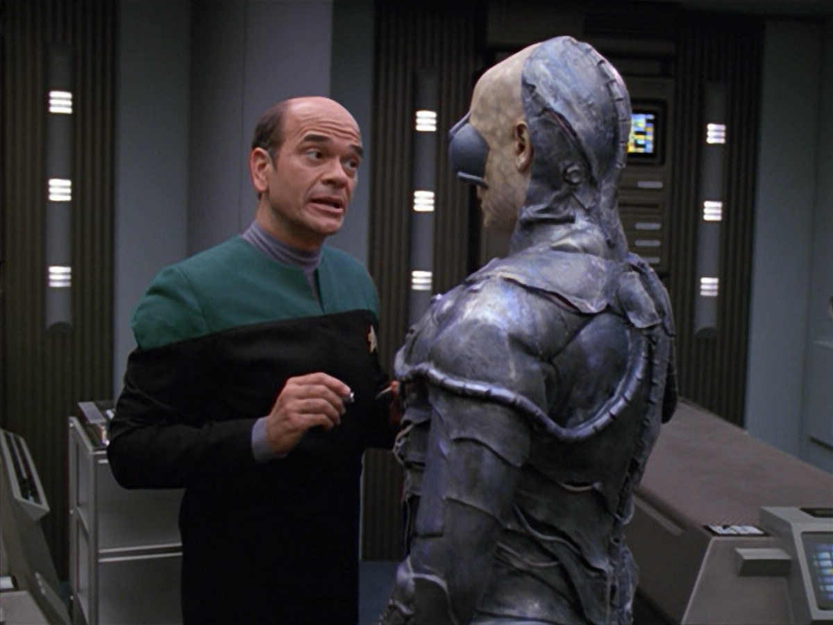 extant_StarTrek_VOY_5x02-Drone_02217.jpg