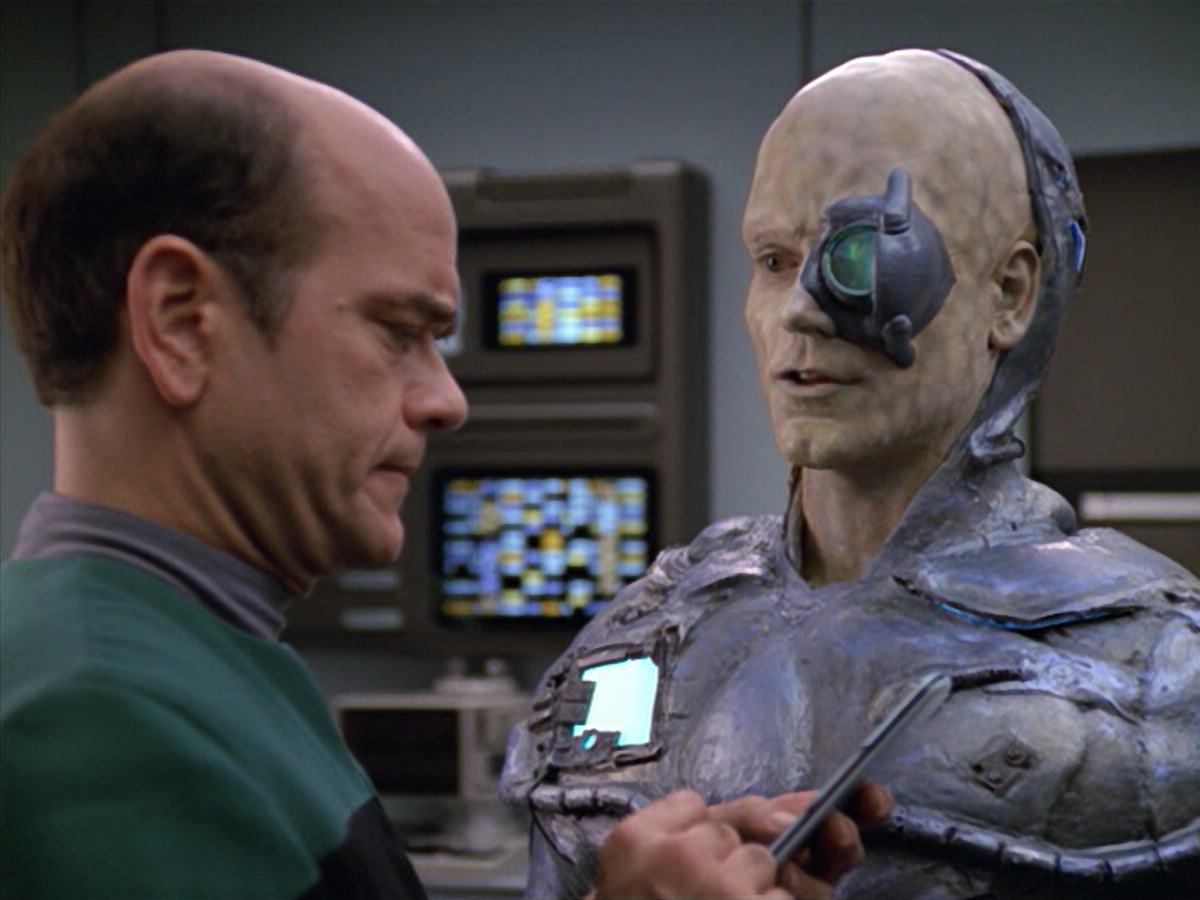 extant_StarTrek_VOY_5x02-Drone_02266.jpg