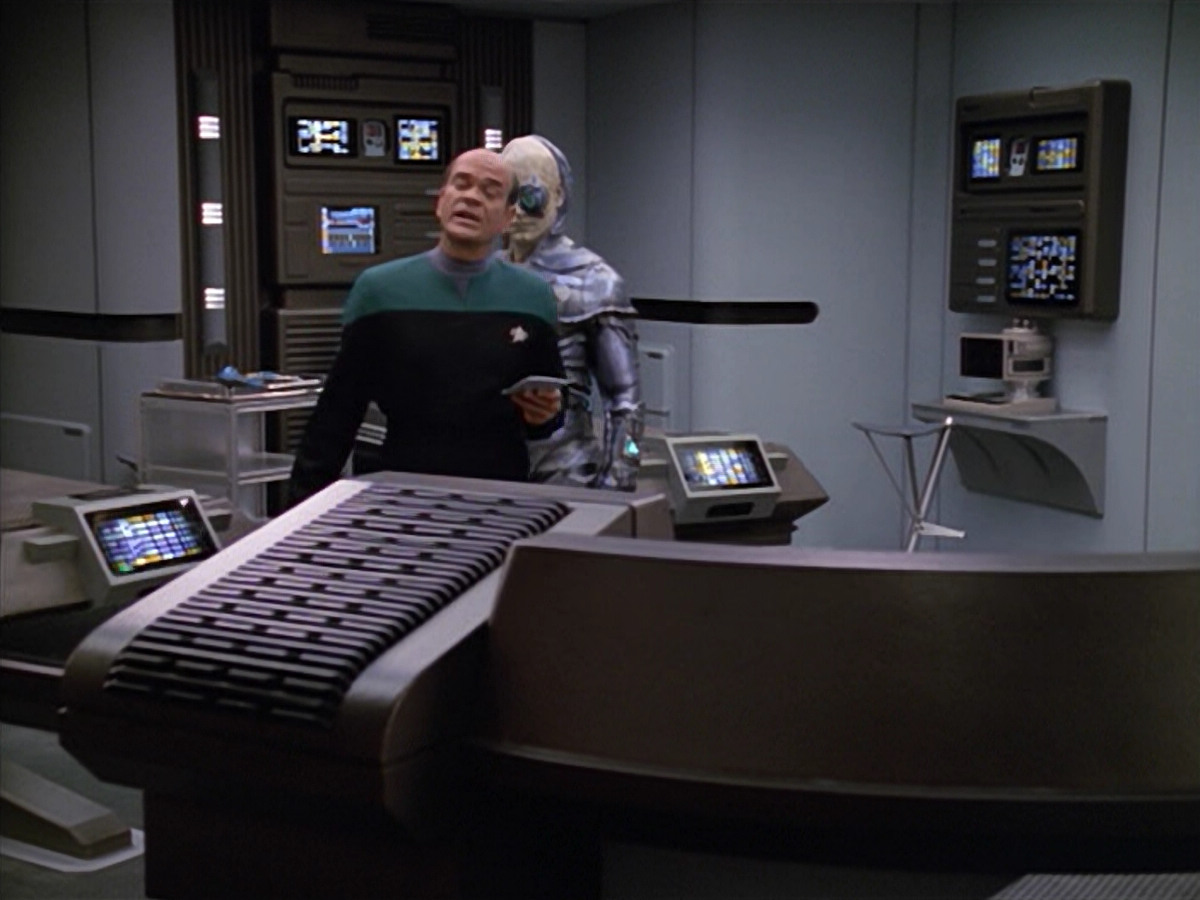 extant_StarTrek_VOY_5x02-Drone_02280.jpg