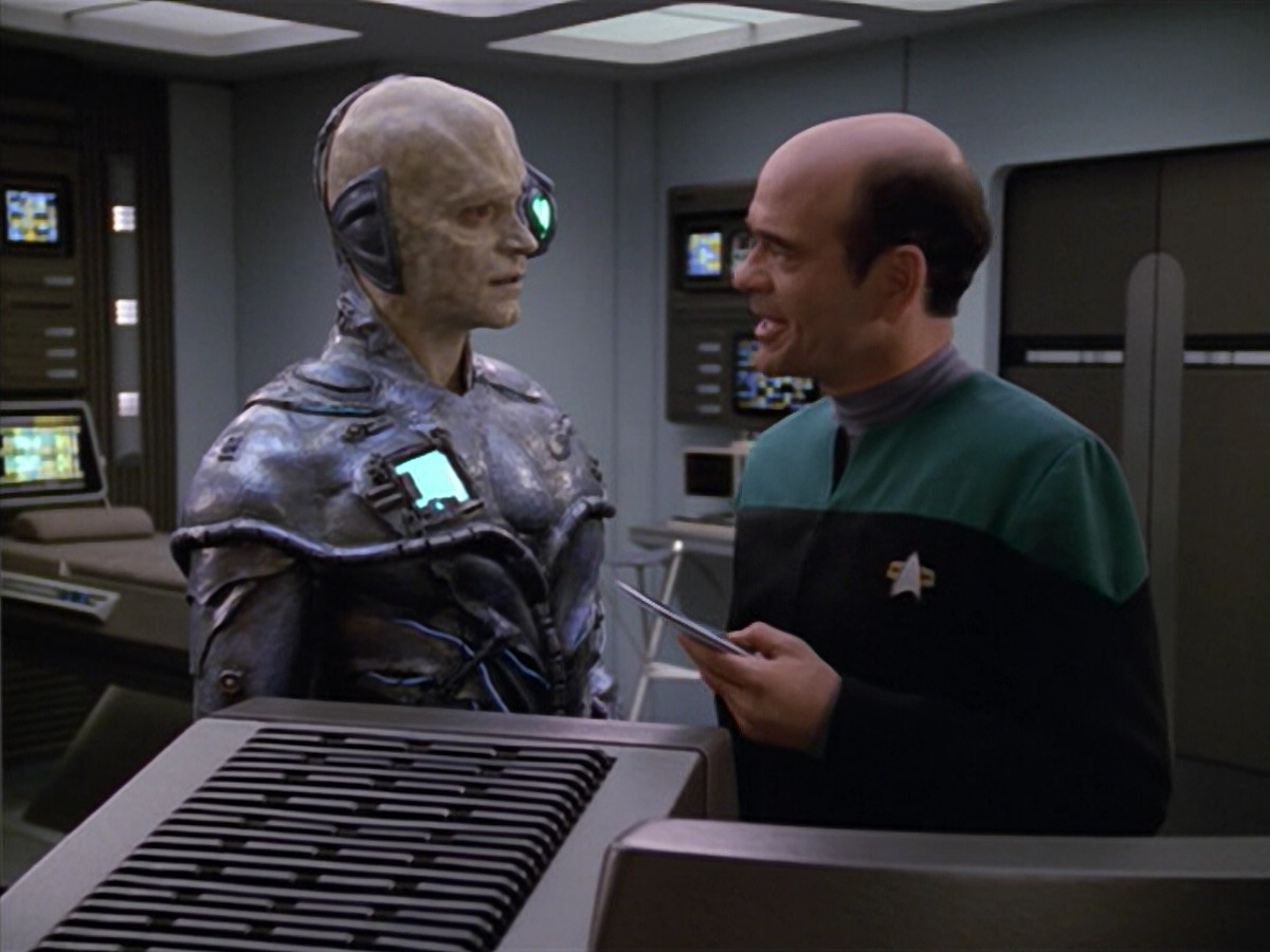 extant_StarTrek_VOY_5x02-Drone_02295.jpg