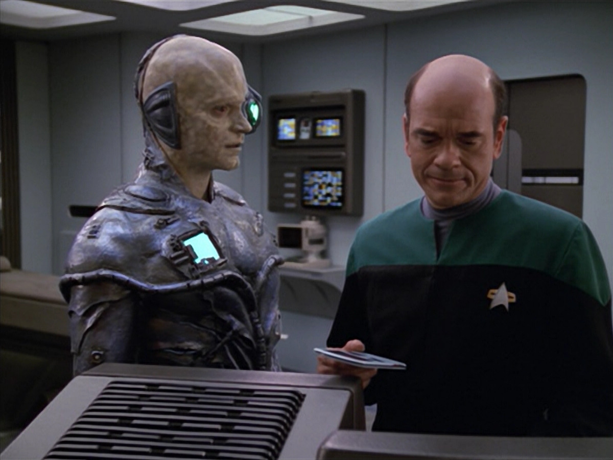 extant_StarTrek_VOY_5x02-Drone_02300.jpg
