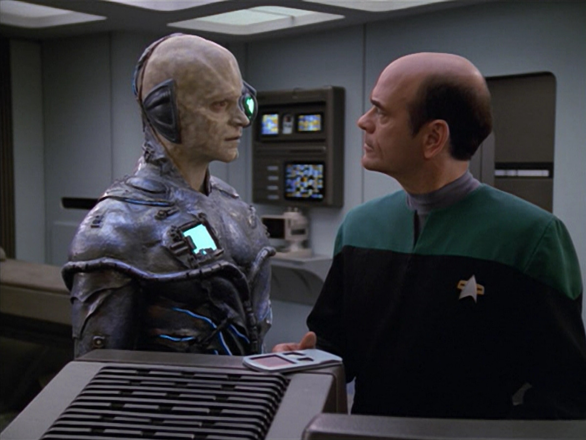 extant_StarTrek_VOY_5x02-Drone_02302.jpg