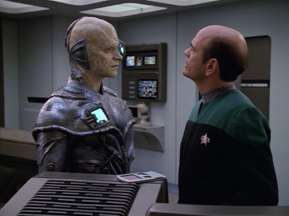 extant_StarTrek_VOY_5x02-Drone_02306.jpg