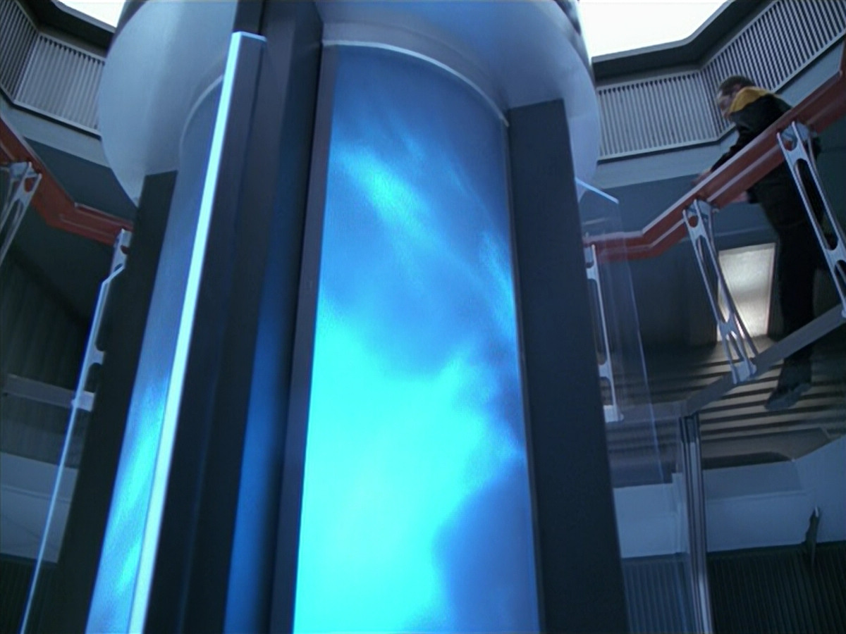 extant_StarTrek_VOY_5x02-Drone_02351.jpg