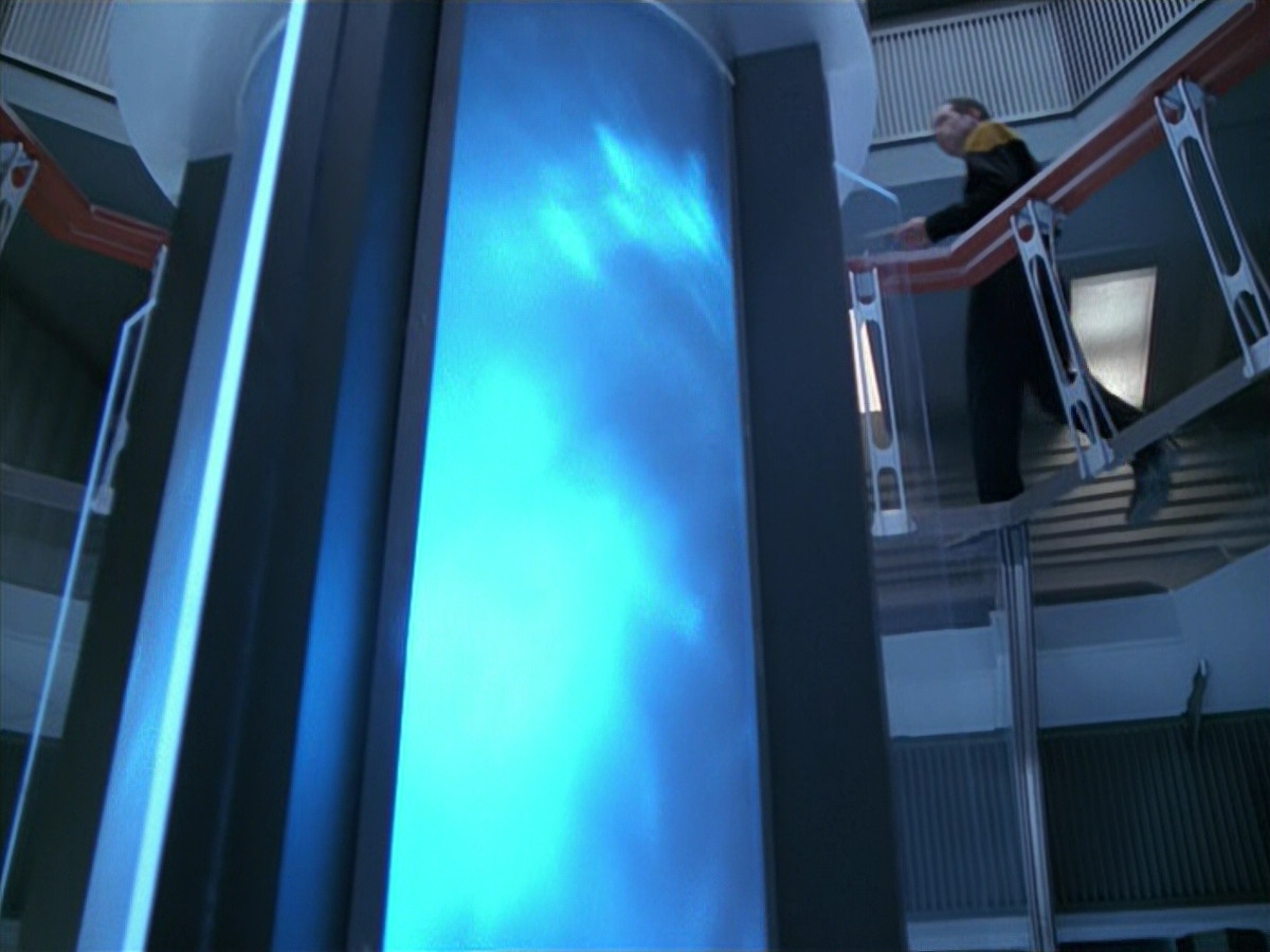 extant_StarTrek_VOY_5x02-Drone_02352.jpg