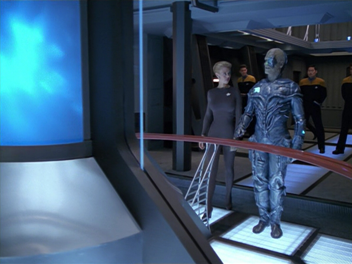 extant_StarTrek_VOY_5x02-Drone_02366.jpg