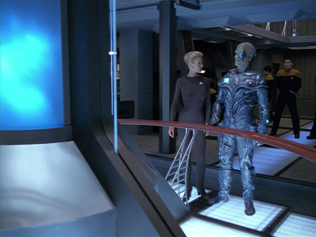 extant_StarTrek_VOY_5x02-Drone_02367.jpg