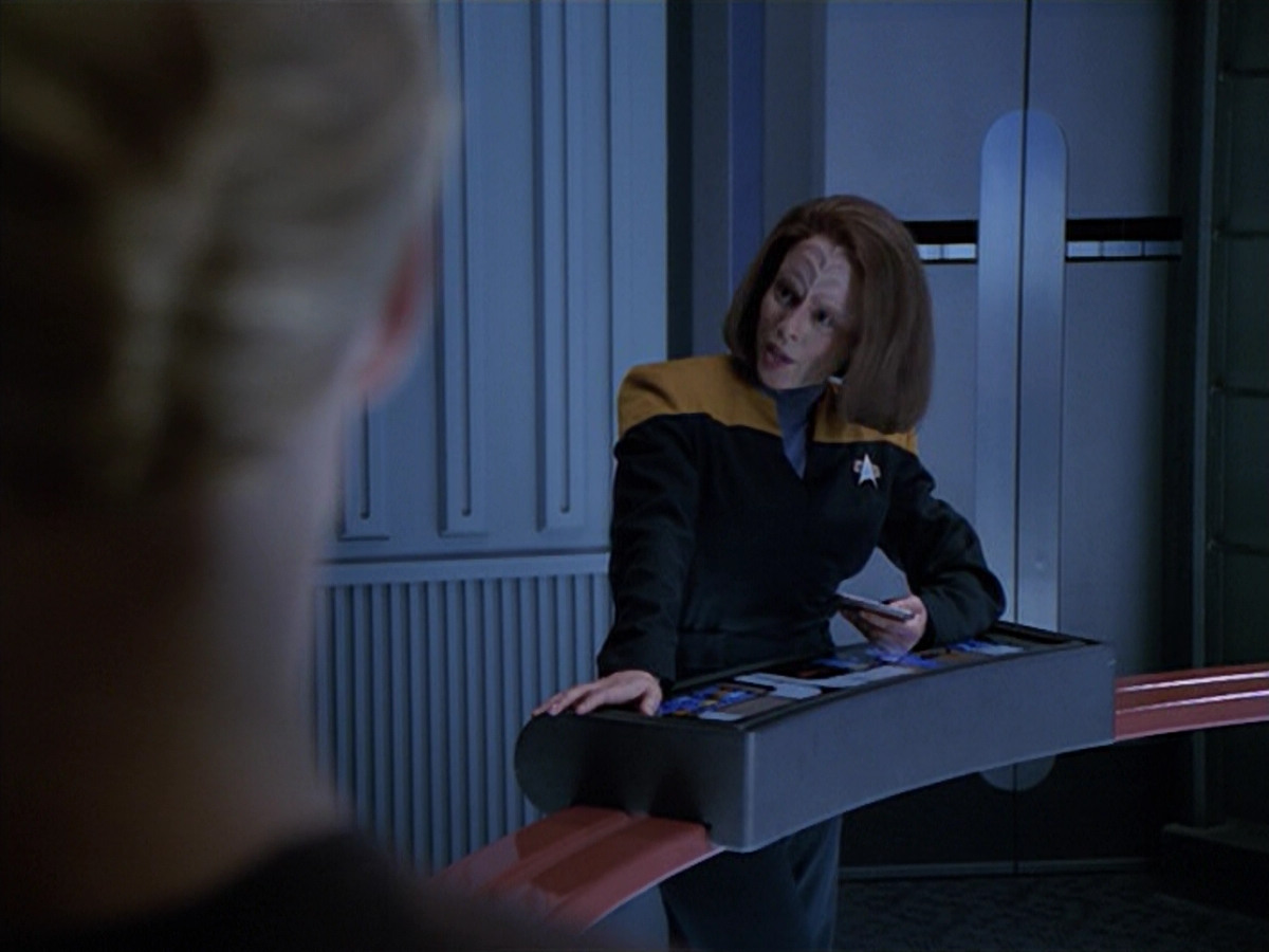 extant_StarTrek_VOY_5x02-Drone_02403.jpg