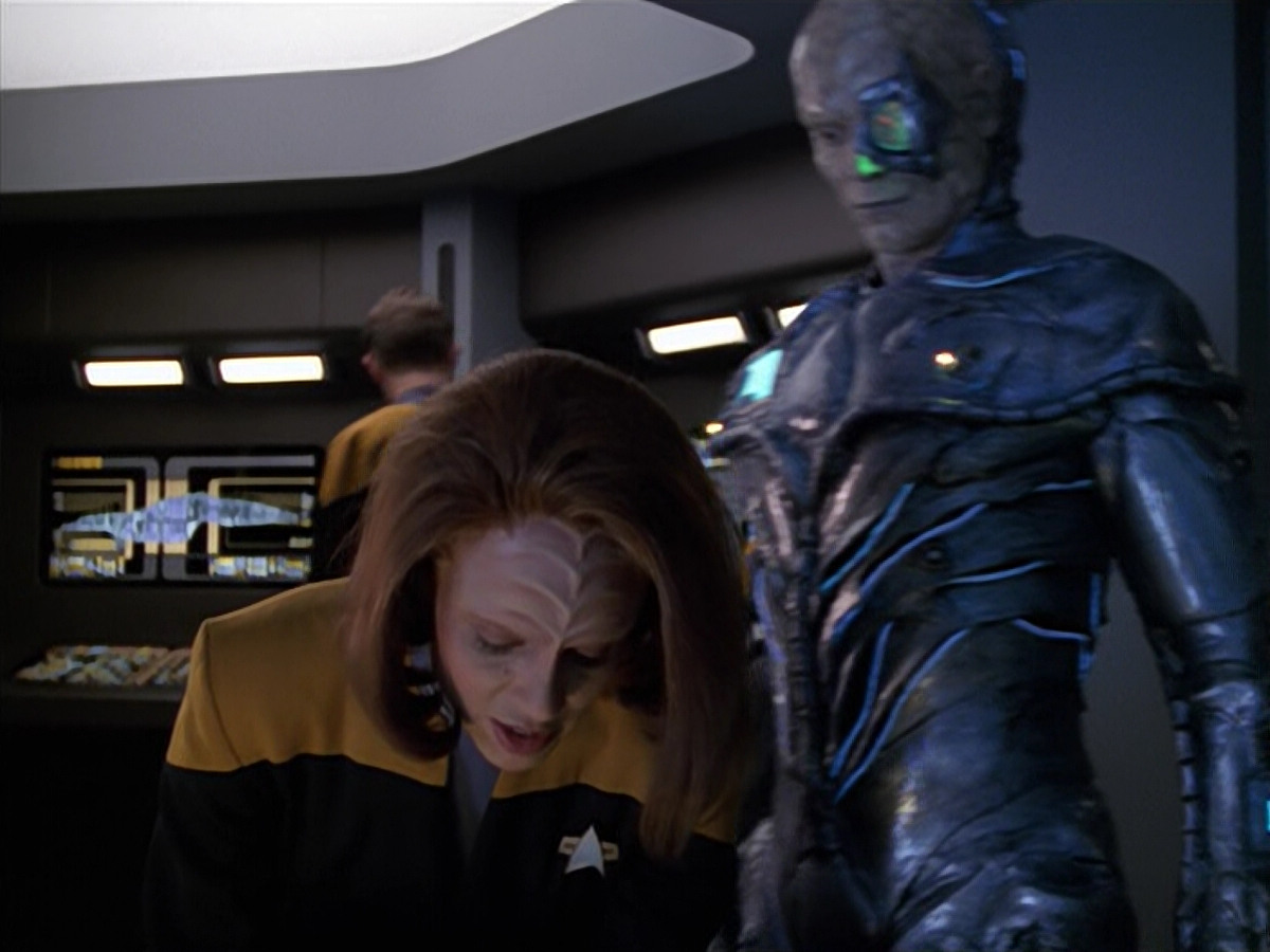 extant_StarTrek_VOY_5x02-Drone_02420.jpg