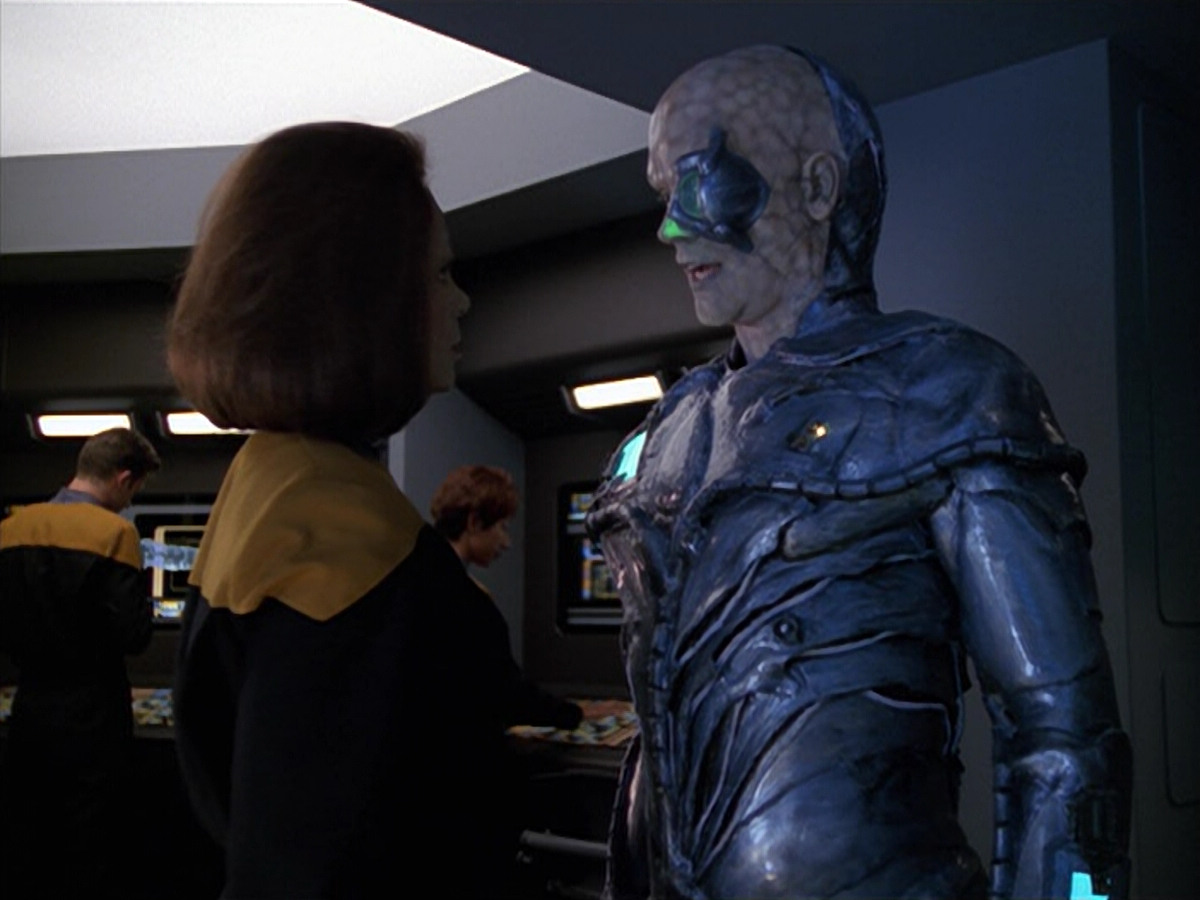 extant_StarTrek_VOY_5x02-Drone_02435.jpg