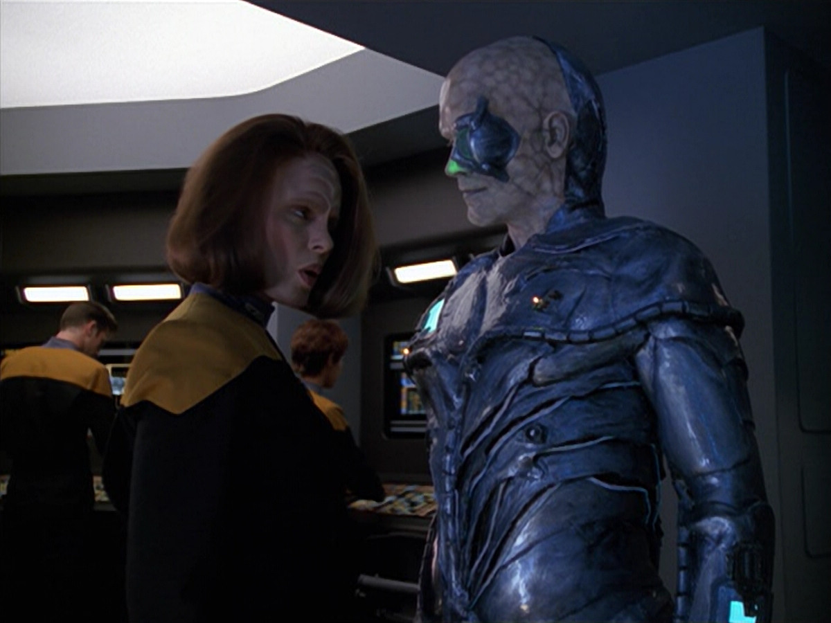 extant_StarTrek_VOY_5x02-Drone_02443.jpg