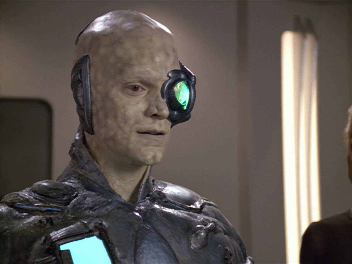 extant_StarTrek_VOY_5x02-Drone_02476.jpg