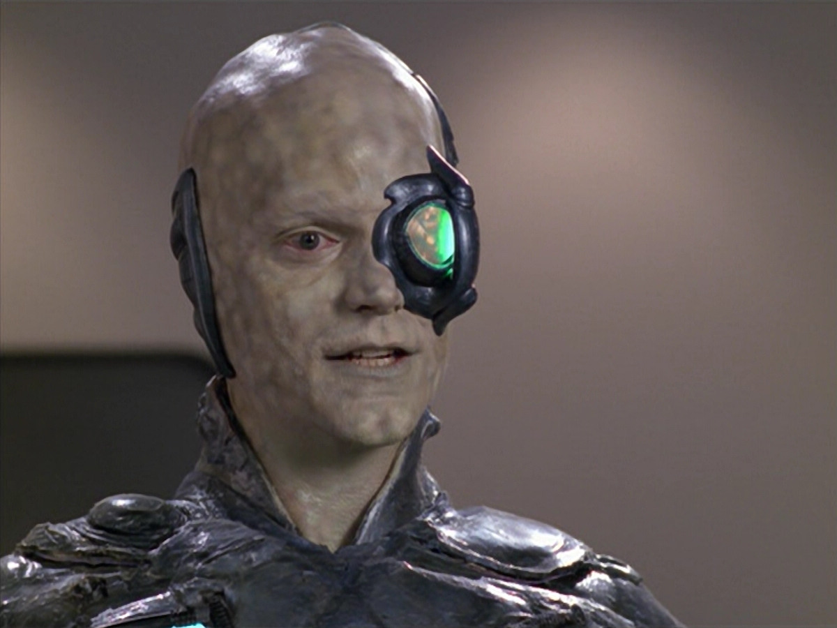 extant_StarTrek_VOY_5x02-Drone_02508.jpg