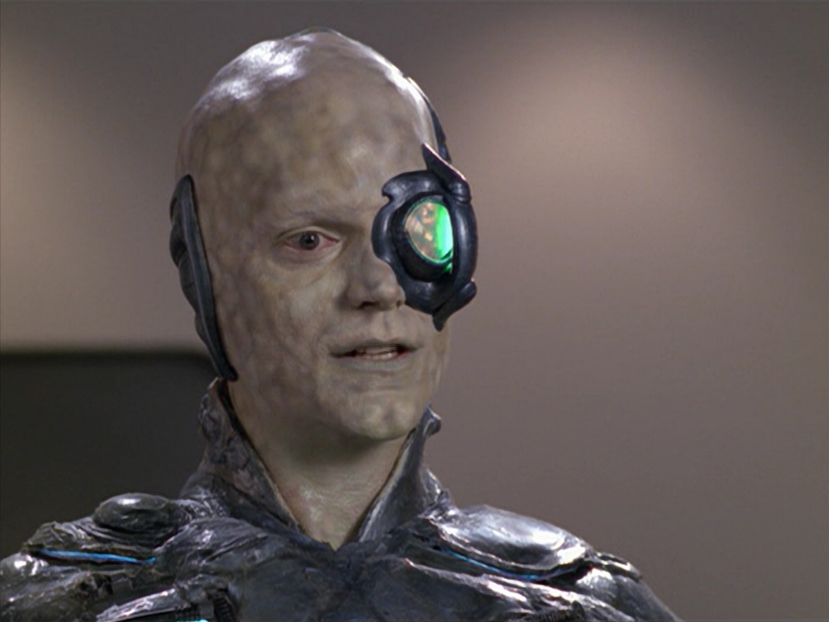 extant_StarTrek_VOY_5x02-Drone_02510.jpg