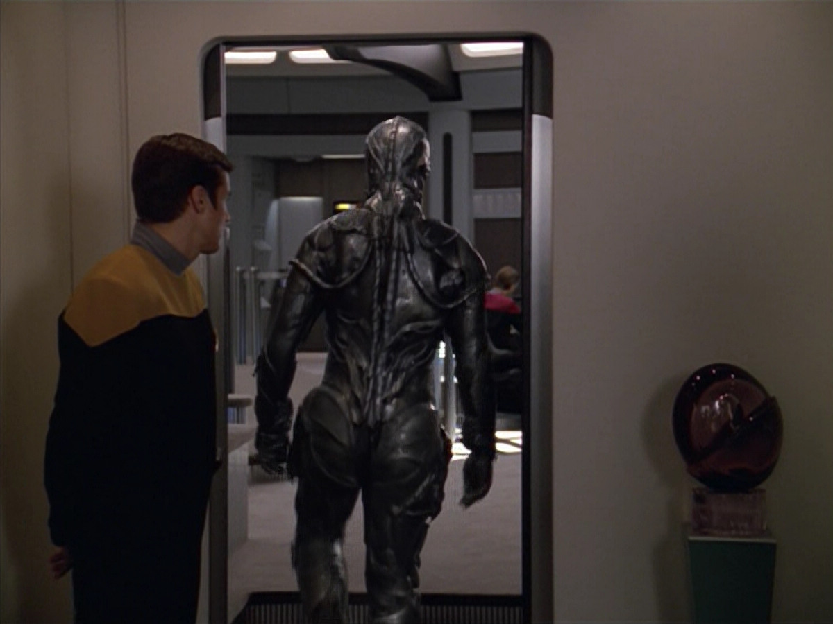 extant_StarTrek_VOY_5x02-Drone_02566.jpg