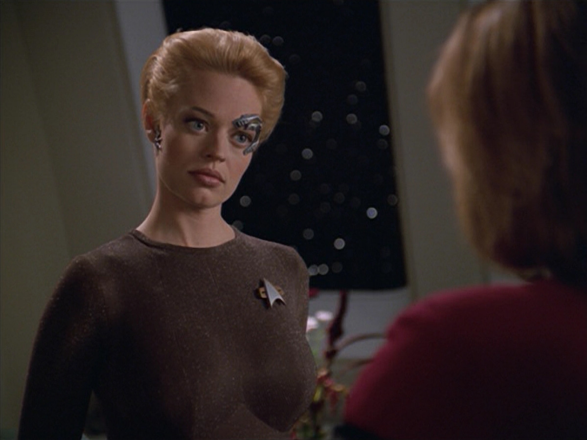 extant_StarTrek_VOY_5x02-Drone_02610.jpg