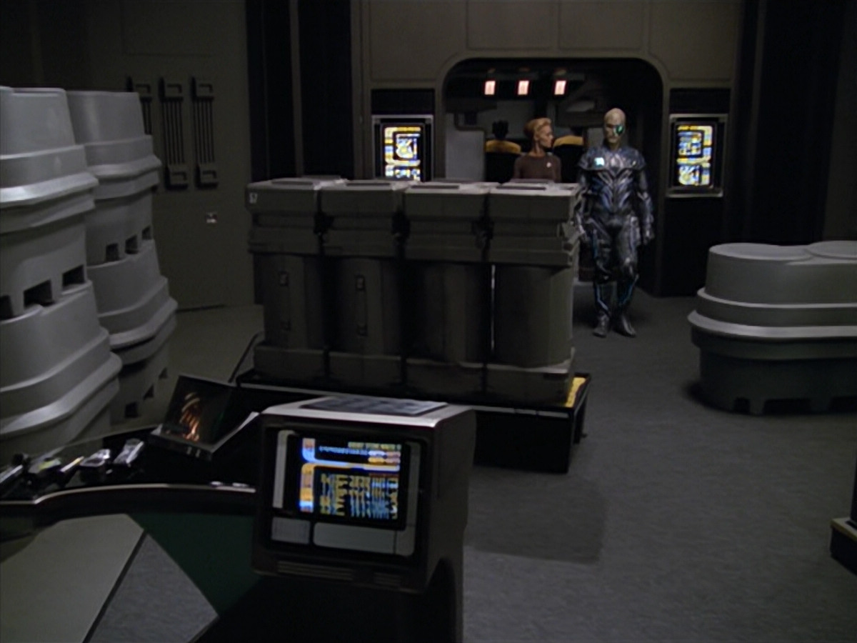 extant_StarTrek_VOY_5x02-Drone_02665.jpg