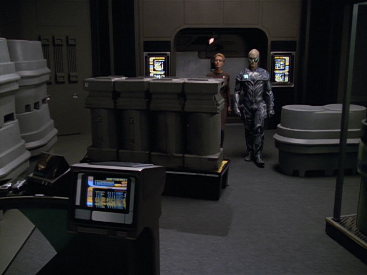 extant_StarTrek_VOY_5x02-Drone_02667.jpg