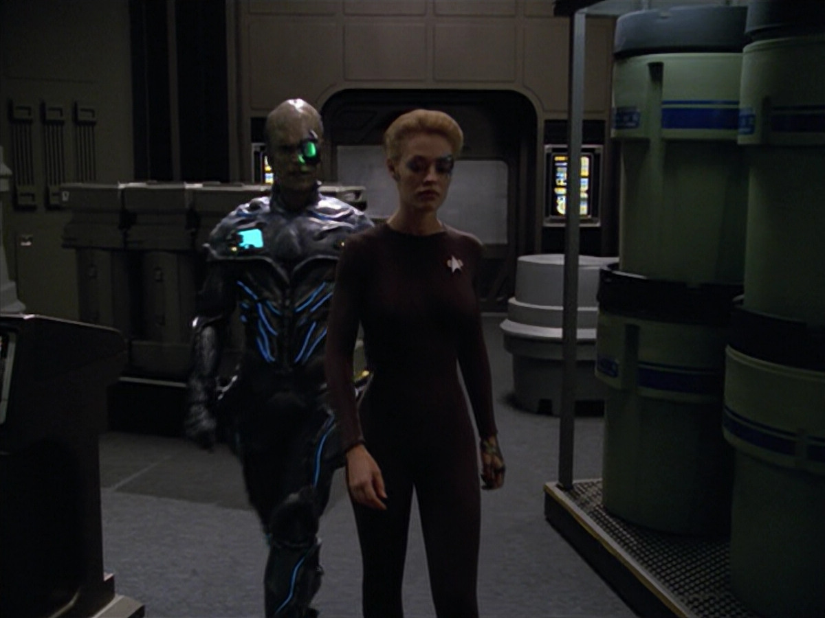 extant_StarTrek_VOY_5x02-Drone_02675.jpg