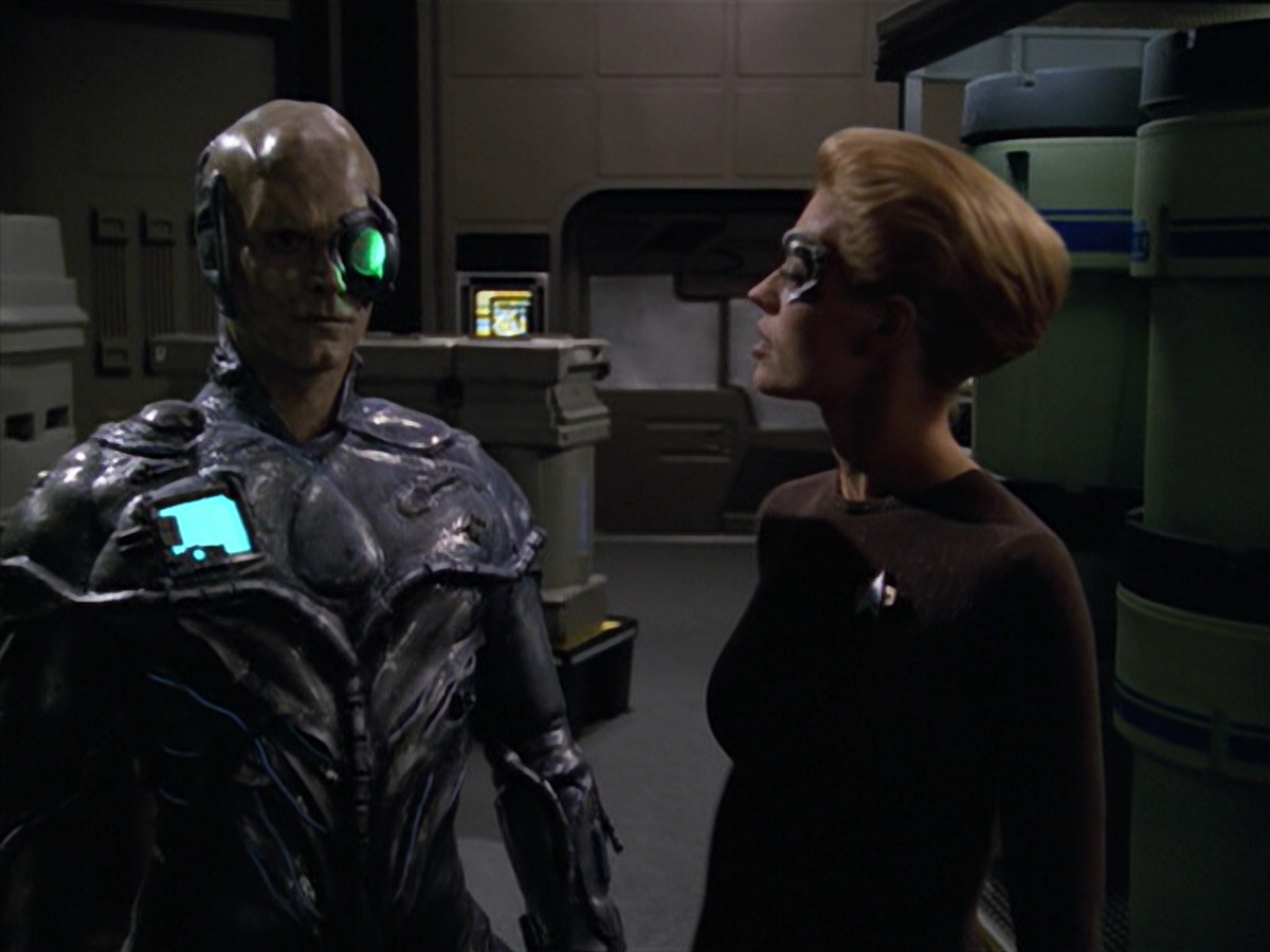 extant_StarTrek_VOY_5x02-Drone_02678.jpg
