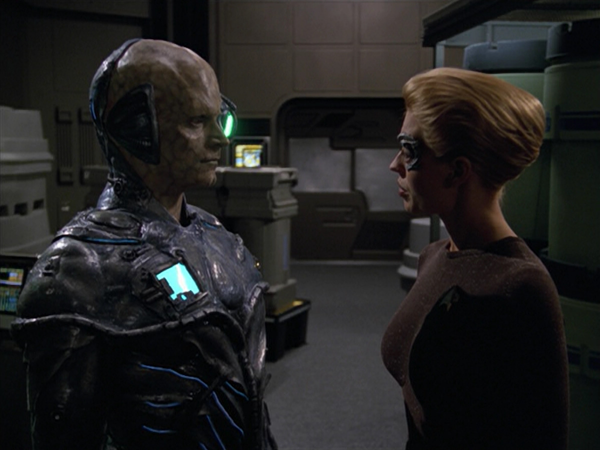extant_StarTrek_VOY_5x02-Drone_02701.jpg