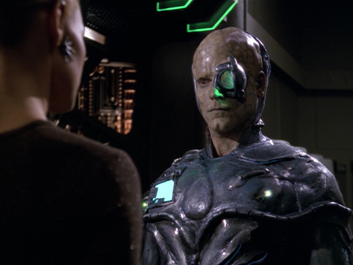 extant_StarTrek_VOY_5x02-Drone_02734.jpg