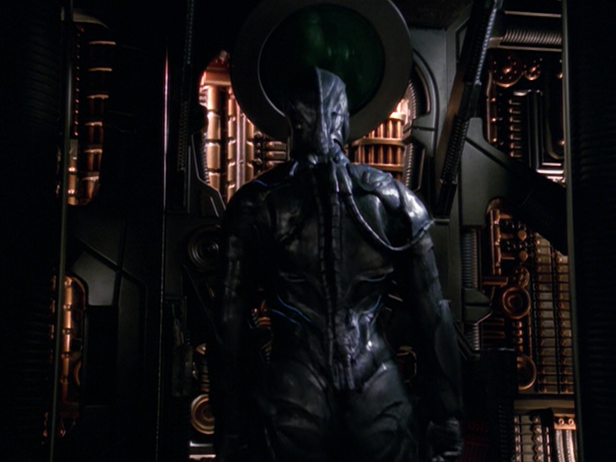 extant_StarTrek_VOY_5x02-Drone_02740.jpg