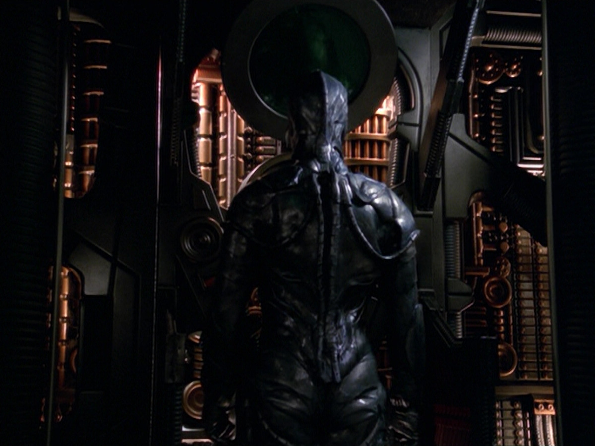 extant_StarTrek_VOY_5x02-Drone_02741.jpg