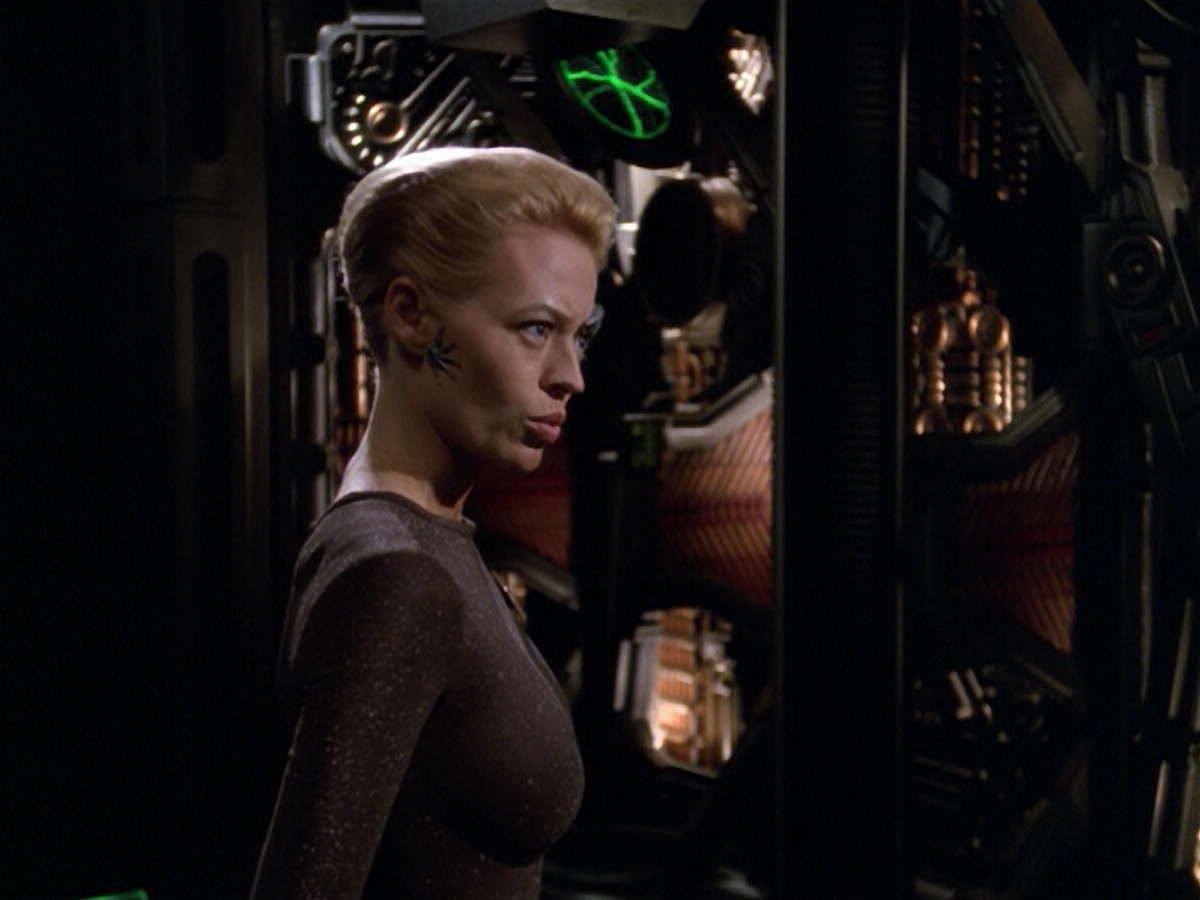 extant_StarTrek_VOY_5x02-Drone_02745.jpg