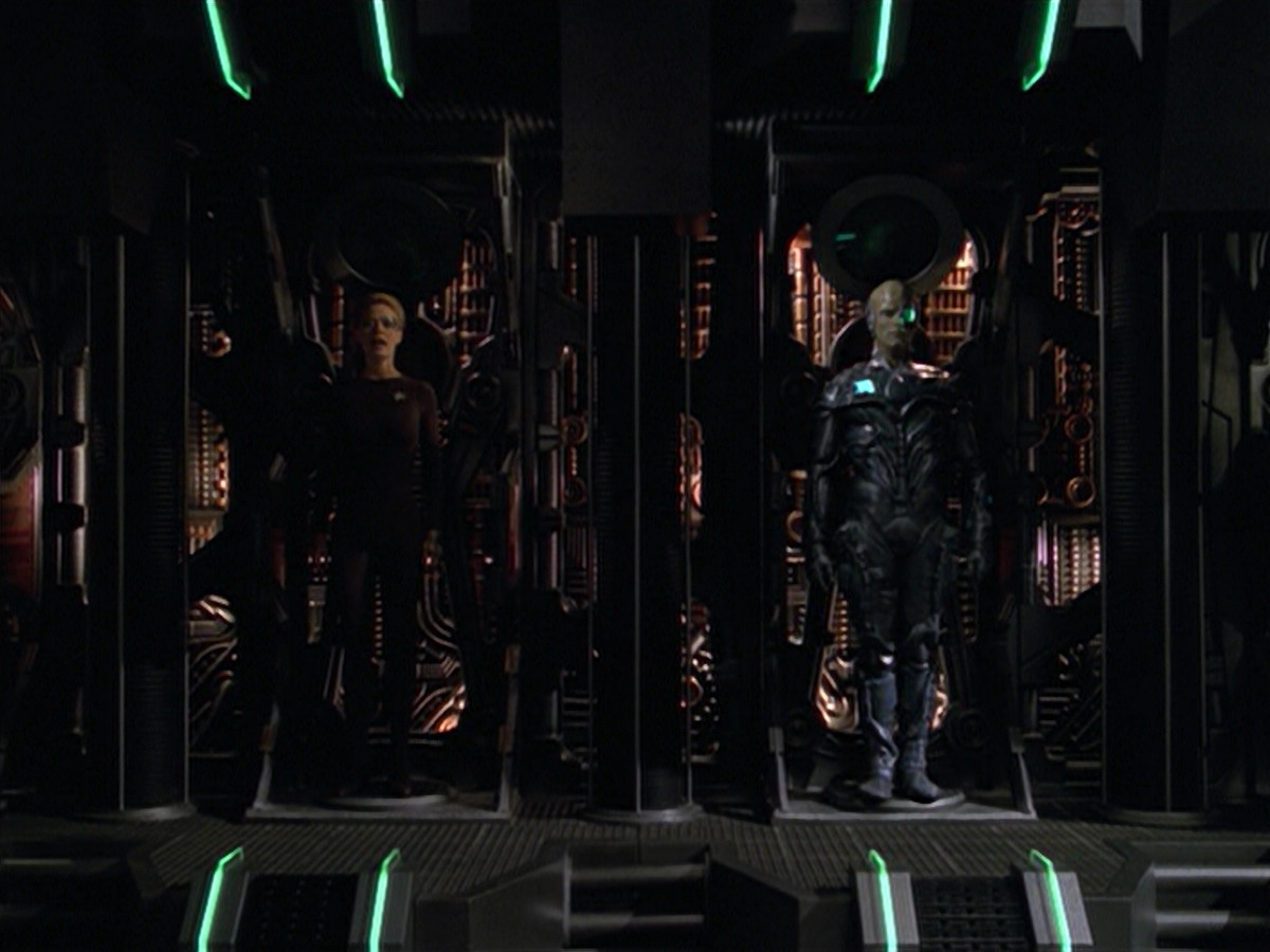 extant_StarTrek_VOY_5x02-Drone_02760.jpg