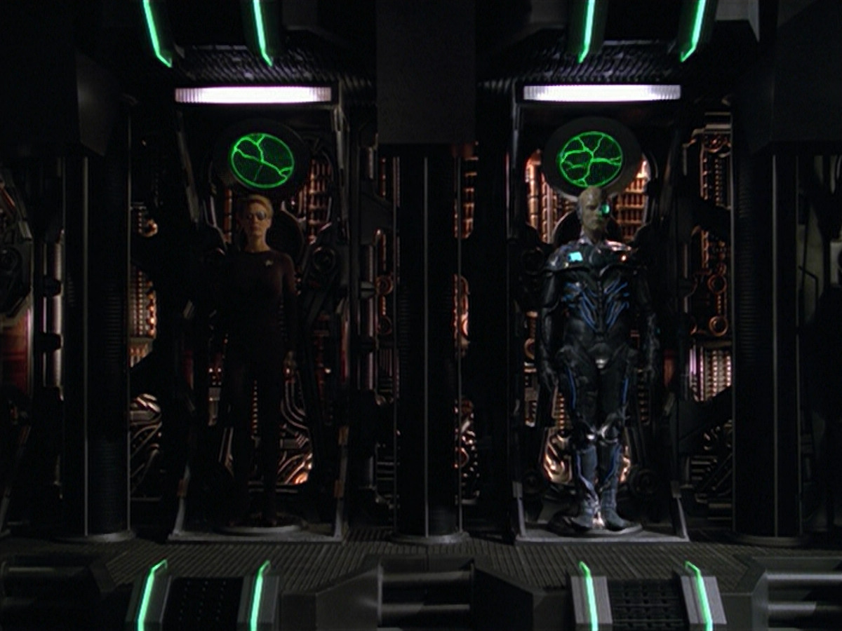 extant_StarTrek_VOY_5x02-Drone_02763.jpg