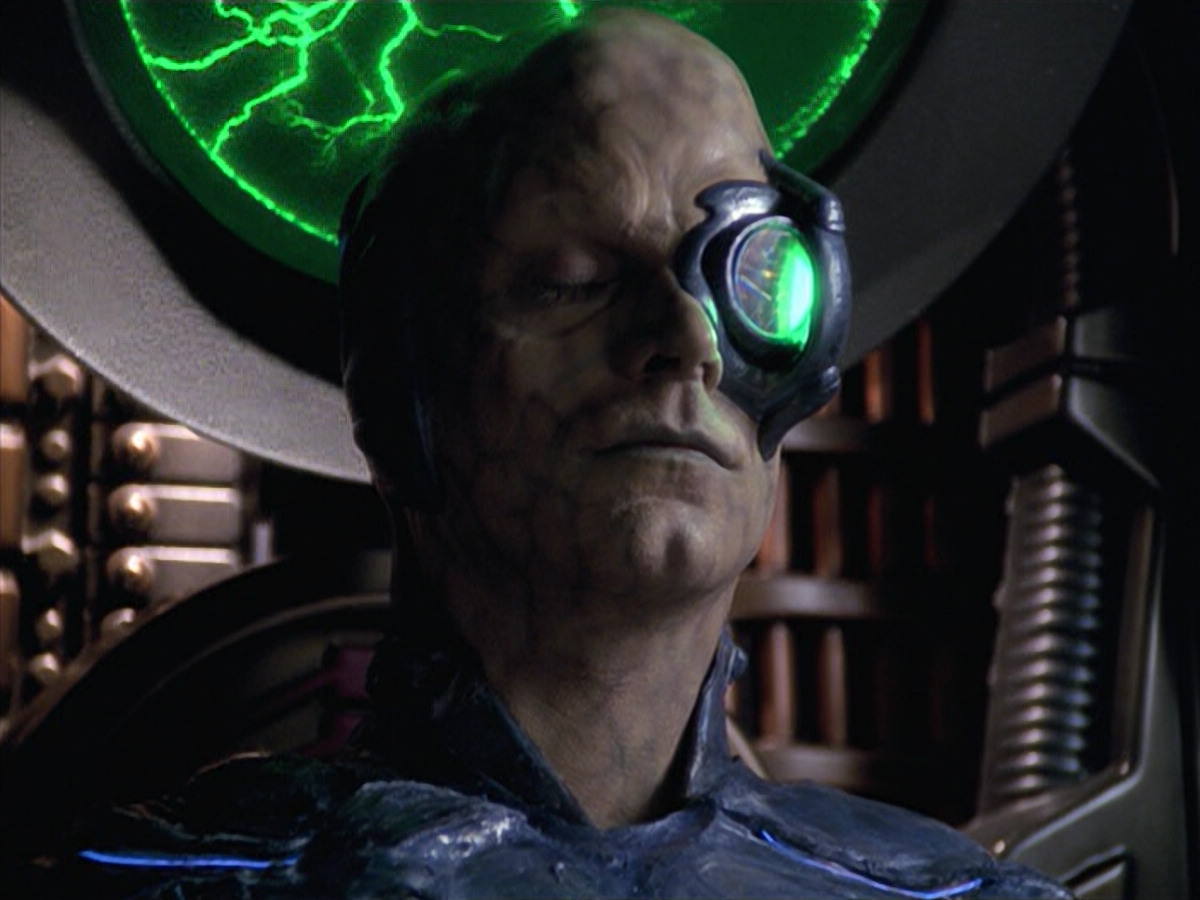 extant_StarTrek_VOY_5x02-Drone_02802.jpg