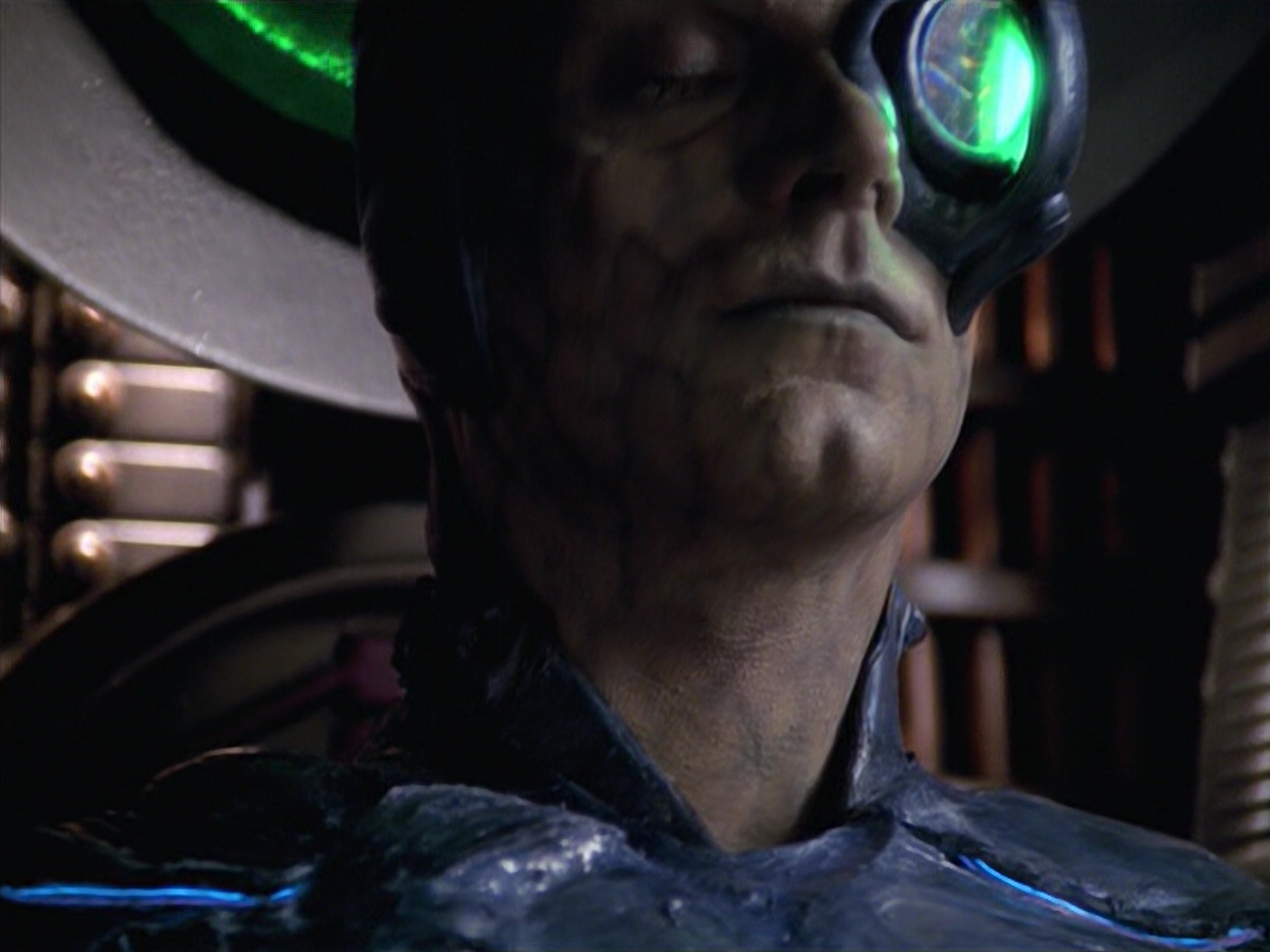 extant_StarTrek_VOY_5x02-Drone_02806.jpg