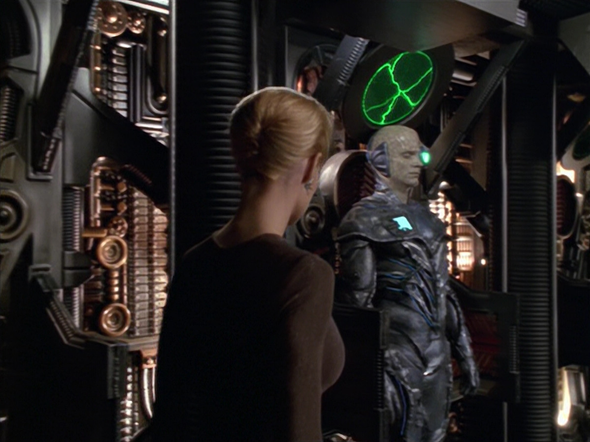 extant_StarTrek_VOY_5x02-Drone_02868.jpg
