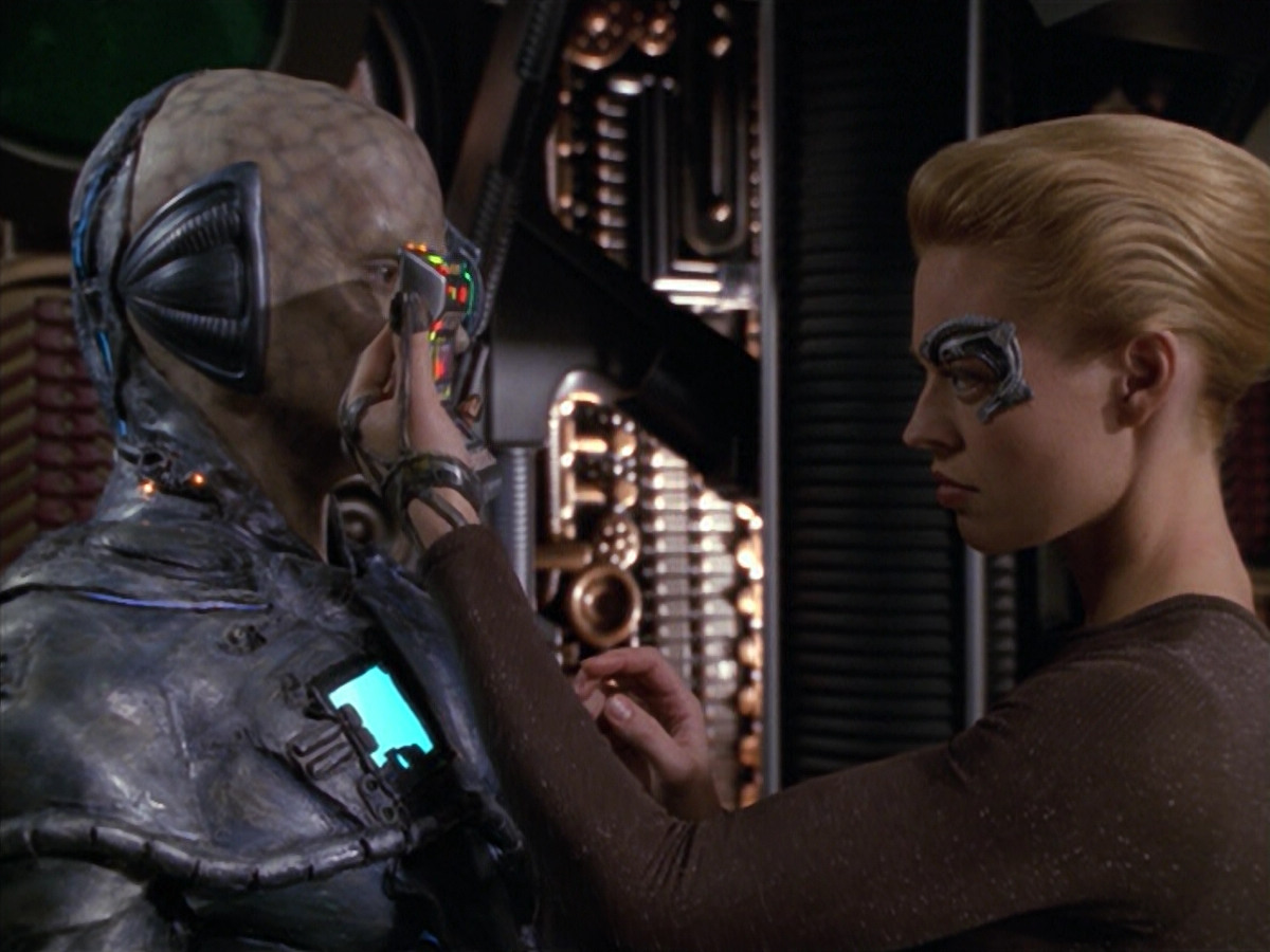extant_StarTrek_VOY_5x02-Drone_02898.jpg