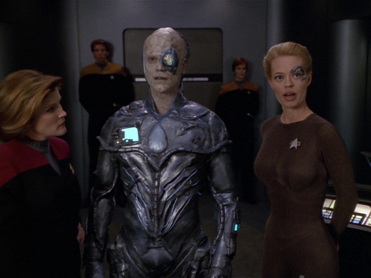 extant_StarTrek_VOY_5x02-Drone_02976.jpg