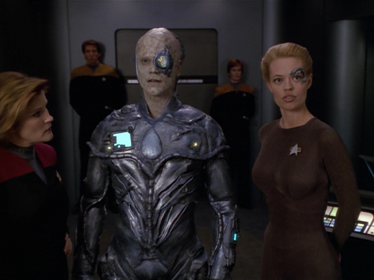 extant_StarTrek_VOY_5x02-Drone_02977.jpg
