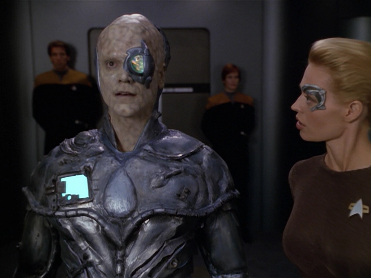 extant_StarTrek_VOY_5x02-Drone_02985.jpg