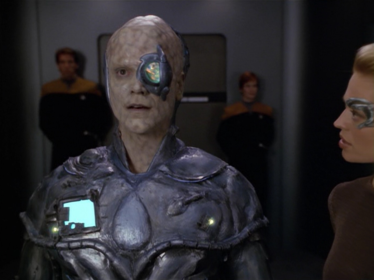extant_StarTrek_VOY_5x02-Drone_02987.jpg
