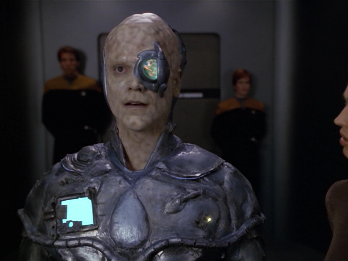 extant_StarTrek_VOY_5x02-Drone_02988.jpg