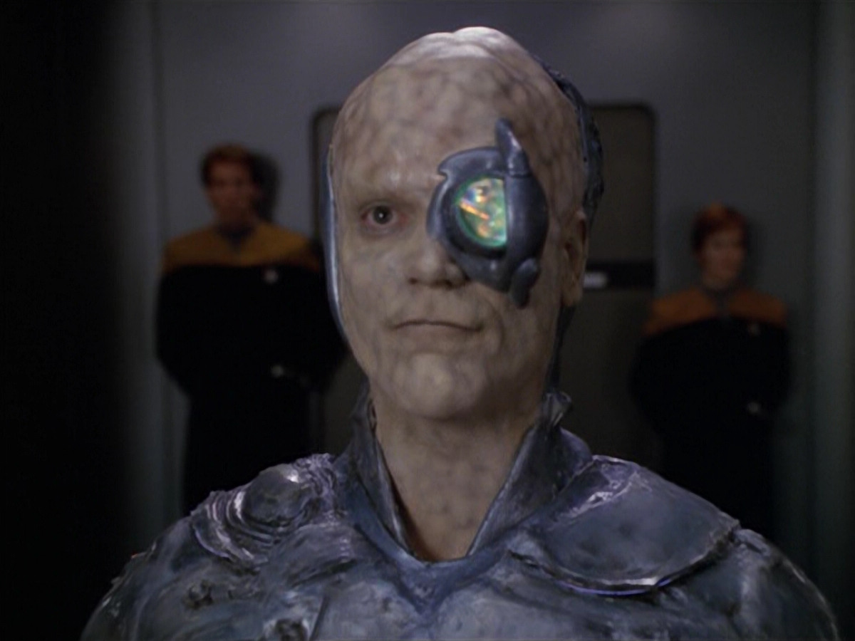 extant_StarTrek_VOY_5x02-Drone_02993.jpg