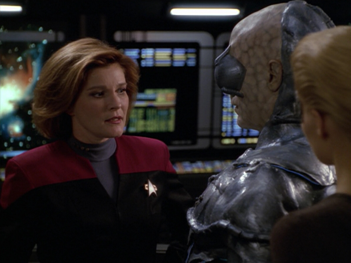 extant_StarTrek_VOY_5x02-Drone_03061.jpg