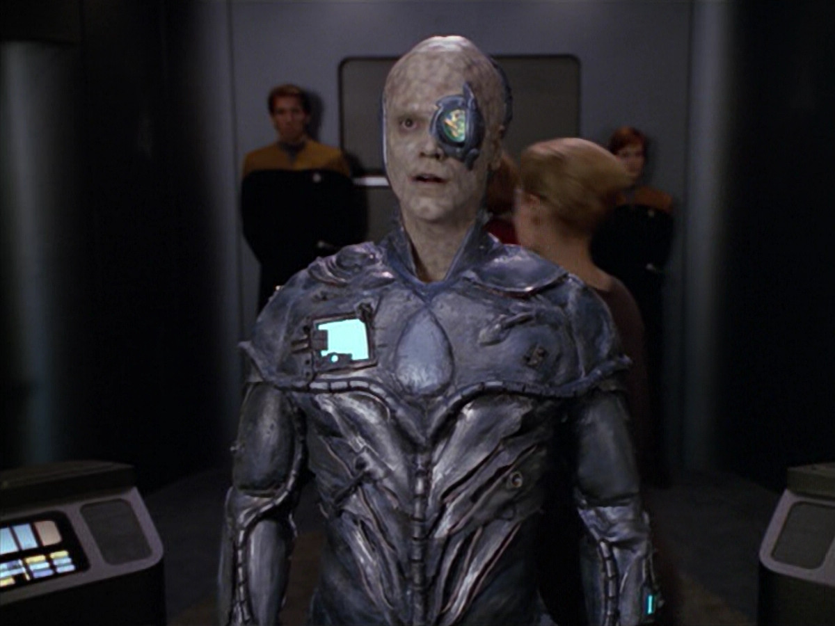 extant_StarTrek_VOY_5x02-Drone_03130.jpg